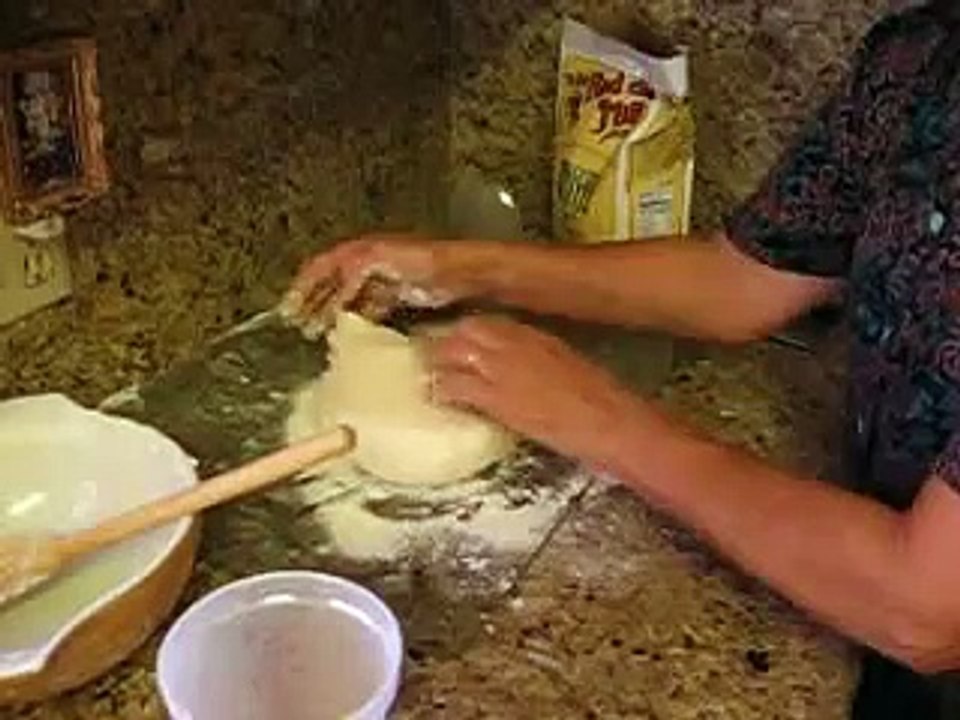026 Knead2.avi