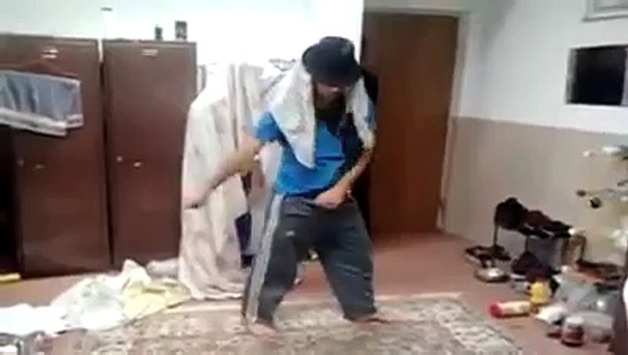M. Jackson dance tutorial.