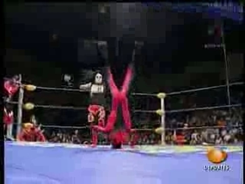 Mexican wrestling hardcore
