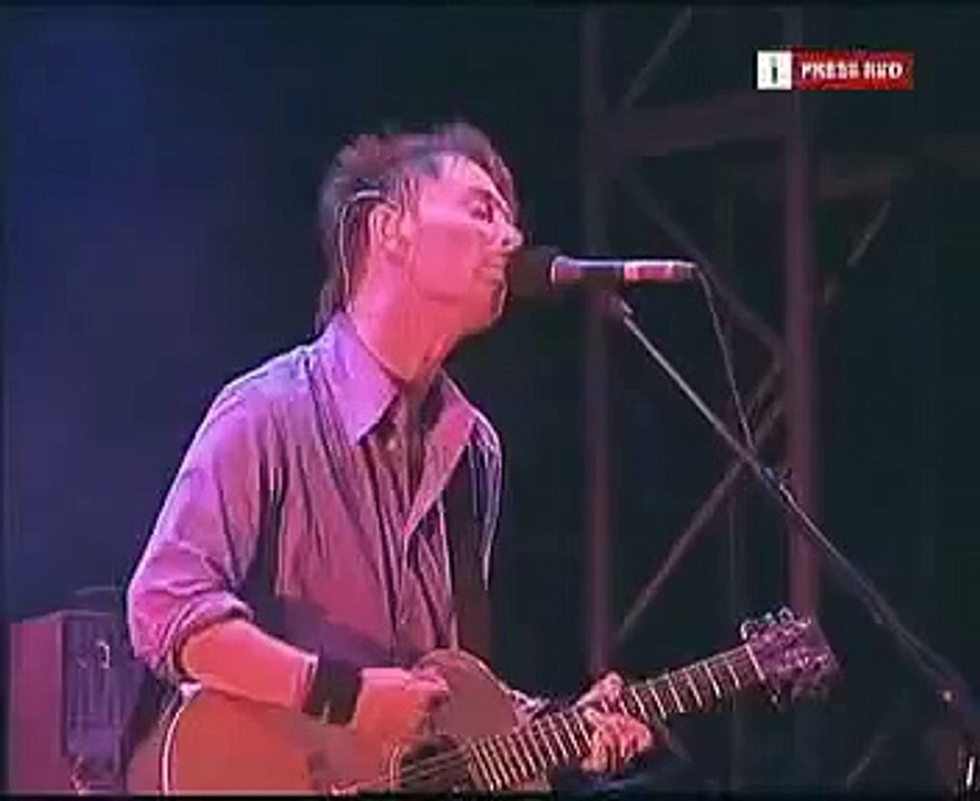 Radiohead - Paranoid Android (live in Glastonbury)