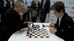 Blitz Chess: Magnus Carlsen vs. Manager Espen Agdestein