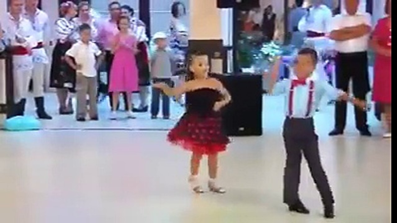 BABYS DANCE