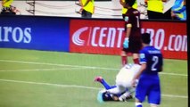 Luis Suarez bites Chiellini - Italy vs Uruguay 0-1