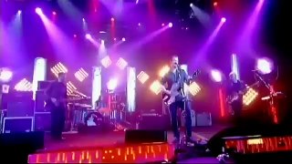 [ 1 ] Them Crooked Vultures - Canal+ Studio's -  No One Loves Me & Neither Do I