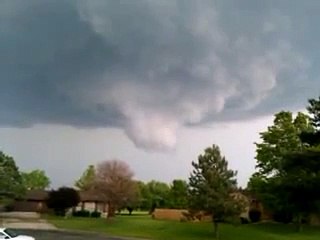 Funnel Cloud forming near the east side of Lake Shawnee