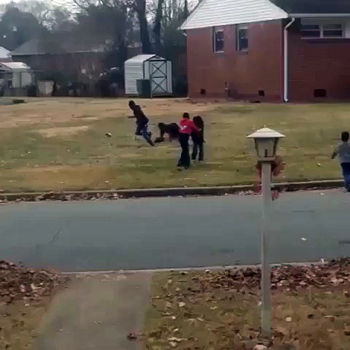 Hood Vine Superkick