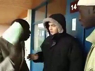 en attendant demain - la politique