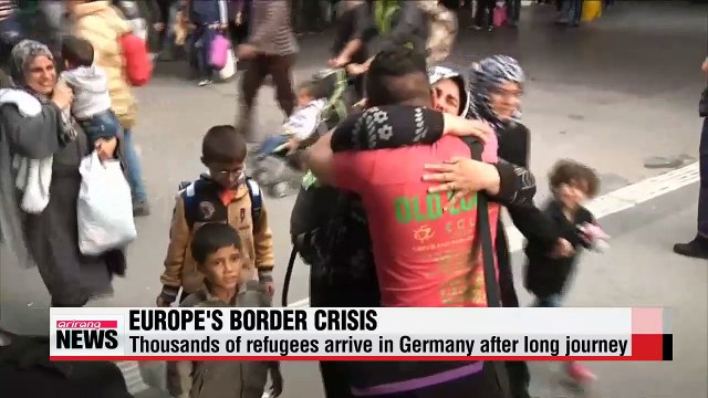 Pope Francis calls on parishes to house refugee families