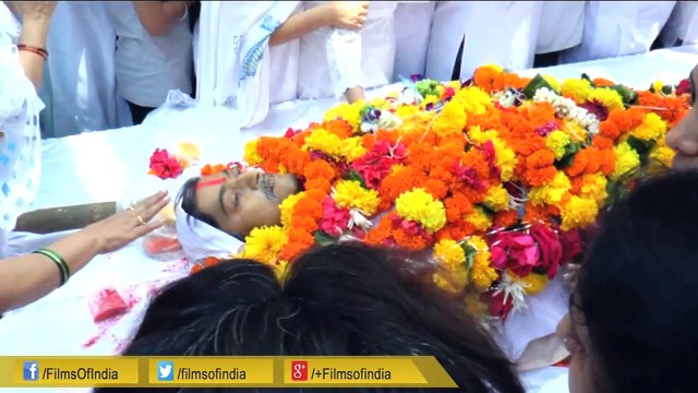 Bollywood Celebs At Aadesh Shrivastava's Funeral