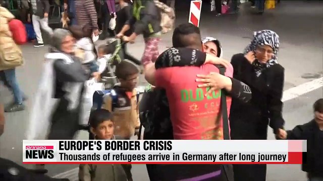 Pope Francis calls on parishes to house refugee families