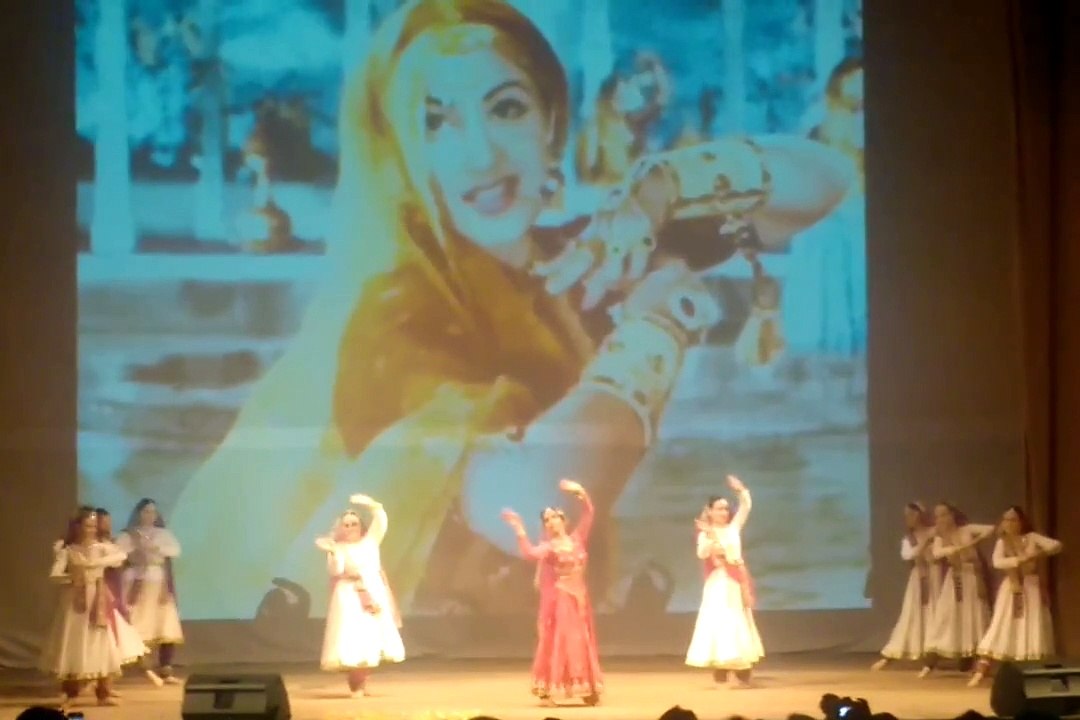"Kathak Mujra" by Svetlana Tulasi, Chakkar Dance Group and Dancers from JNCC