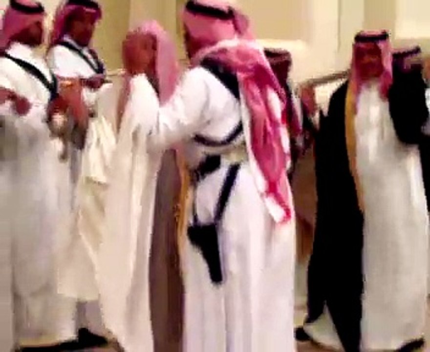 شاهد العبيكان والعرضه النجديه