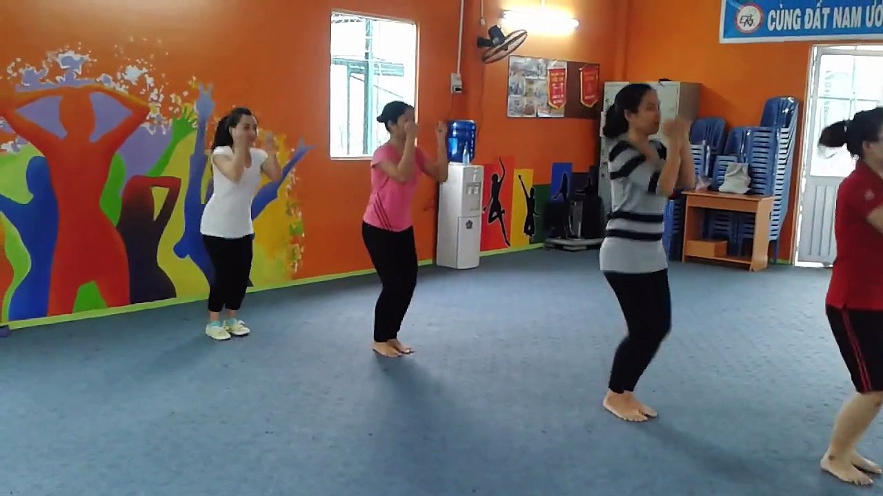 aerobic tet trung thu