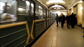 MOSKWA METRO - Die U-Bahn in Moskau (07.04.2015)