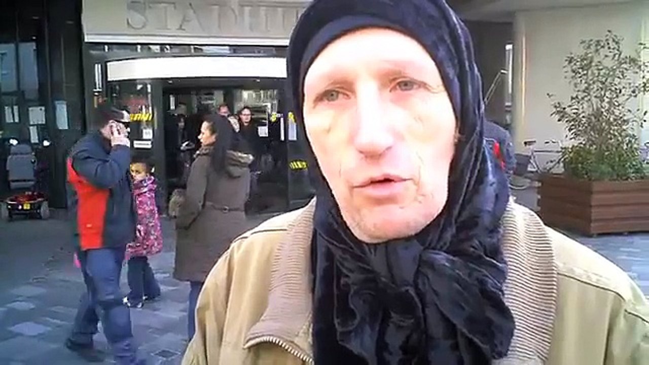 Hoofddoekprotest in de stad