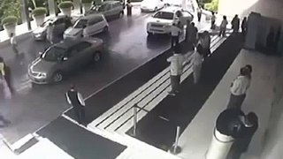 Hotel valet crashes Lamborghini into hotel wall