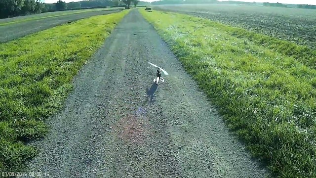 Petit vol tranquille du matin avec mon T-Rex 550!