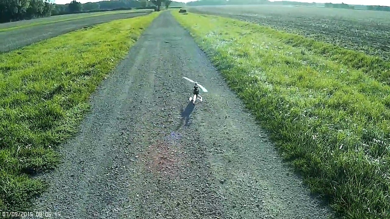 Petit vol tranquille du matin avec mon T-Rex 550!