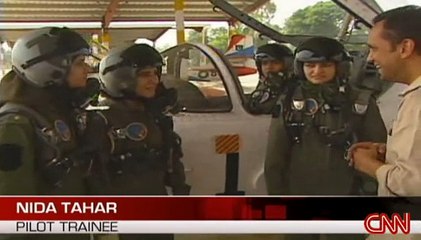 Pakistan female fighter pilots