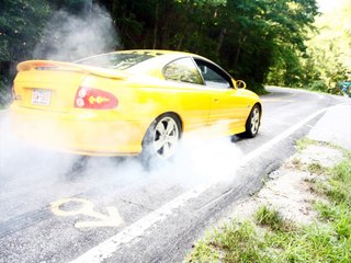 2004 Pontiac GTO Burnouts HD