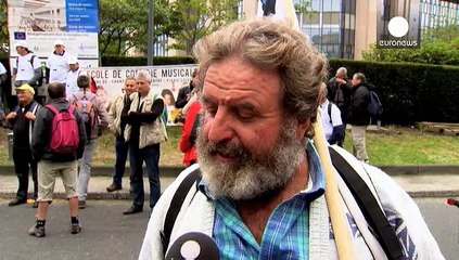 Βρυξέλλες: Διαμαρτυρία ευρωπαίων παραγωγών για τις τιμές γάλακτος