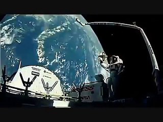 Quand la Nasa filme des ovnis à partir de l'ISS sans flooter, extraordinaire non!!!