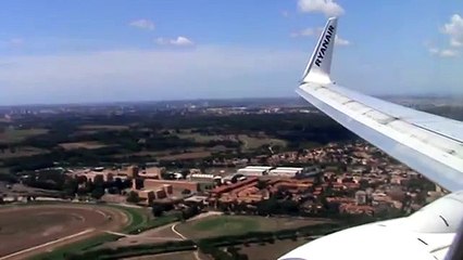 Ryanair landing at Rome Ciampino