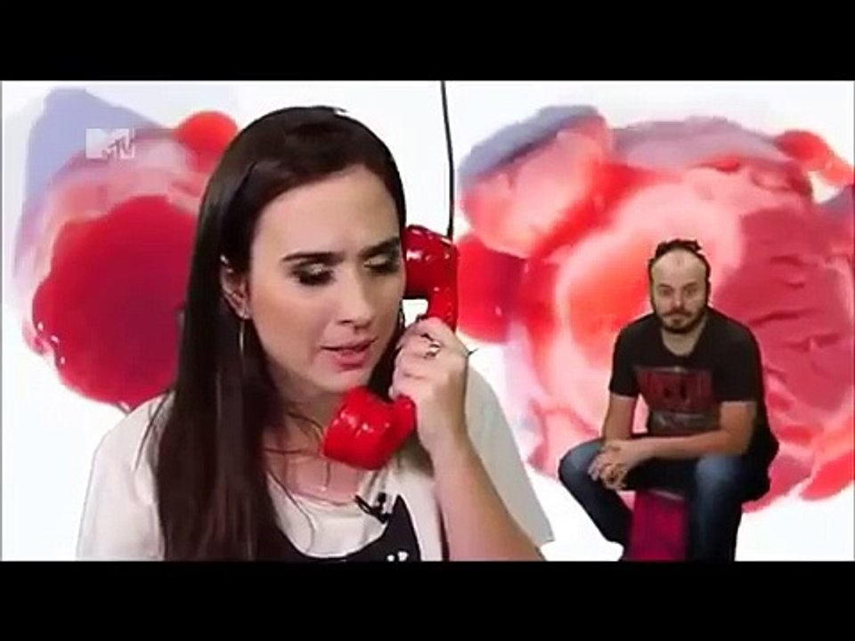 Tata Werneck - Trolala em passa trote em serviço de Tele mensagem!