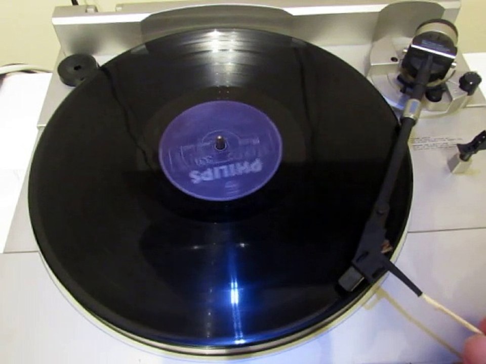 Ajda Pekkan Her Sabah Uyandığında Beni Farzet Yanında Plak kaydı