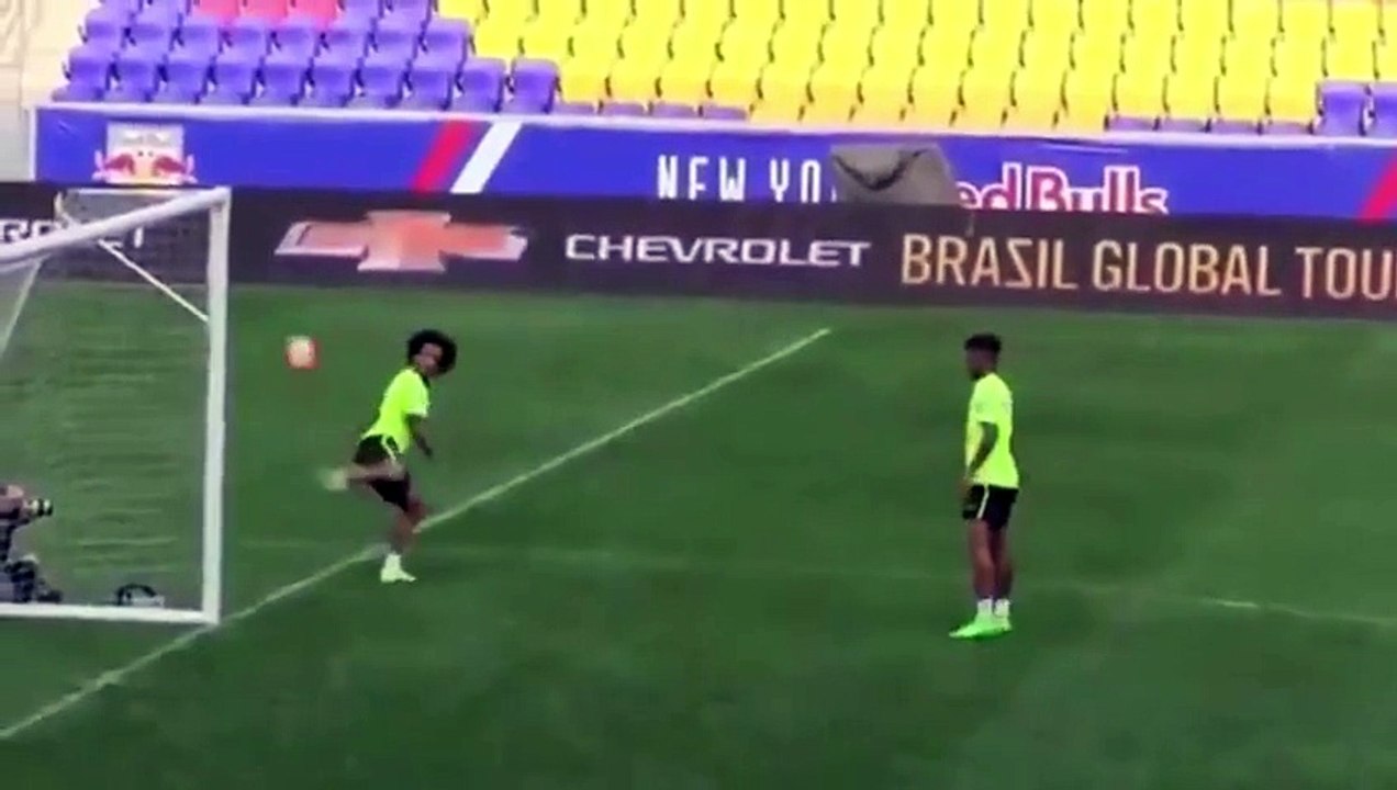 Neymar and Marcelo Amazing Freestyle Skills on Brazil training 2015