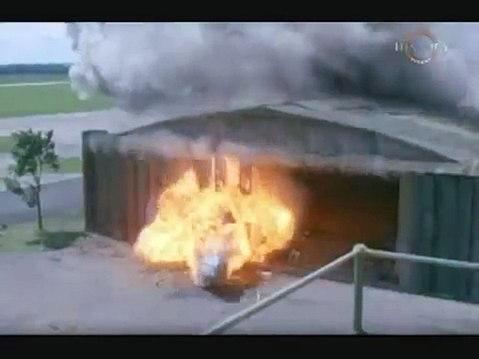 WW2 - Battle Of Britain in Motion - Flying Legends He111 Spitfire Bf109 Hurricane