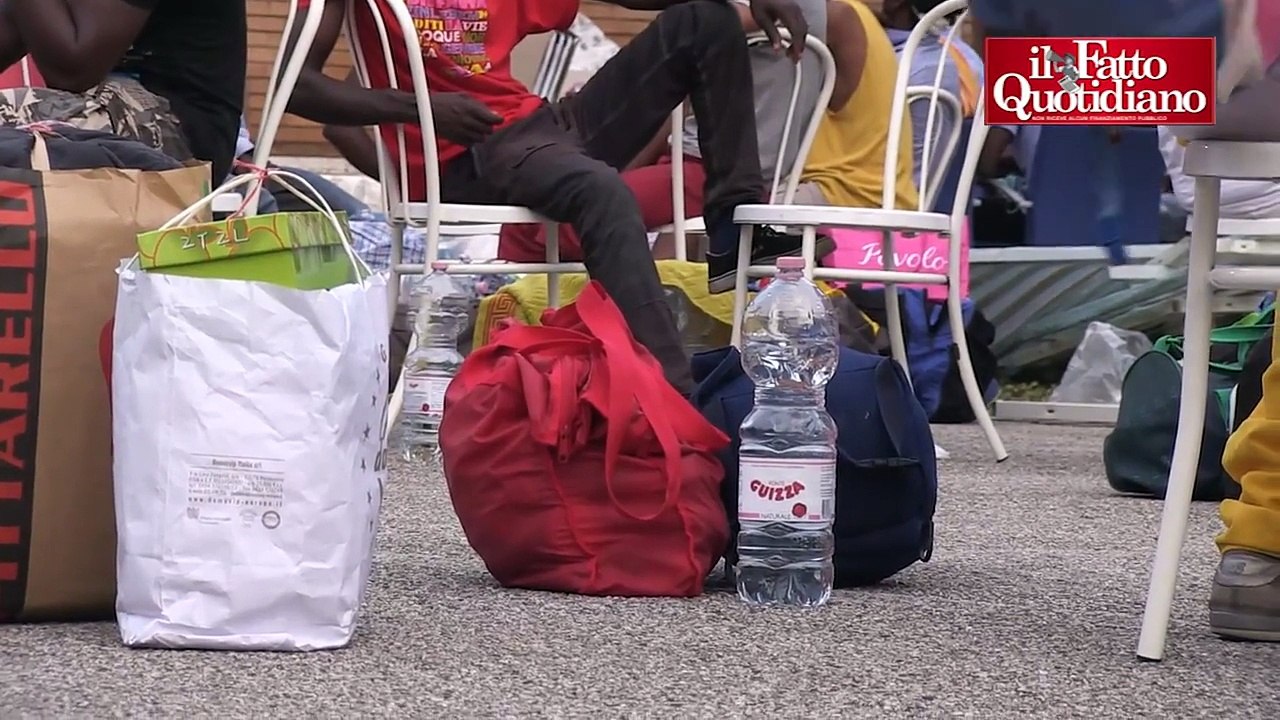 Treviso, parlano i migranti cacciati da Quinto: “Trattati come cani, picchiati e insultati”