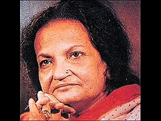 Begum Akhtar - yeh na thi hamari qismat