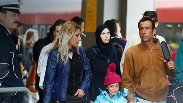 وصول أكثر من عشرة آلاف لاجئ إلى ميونخ