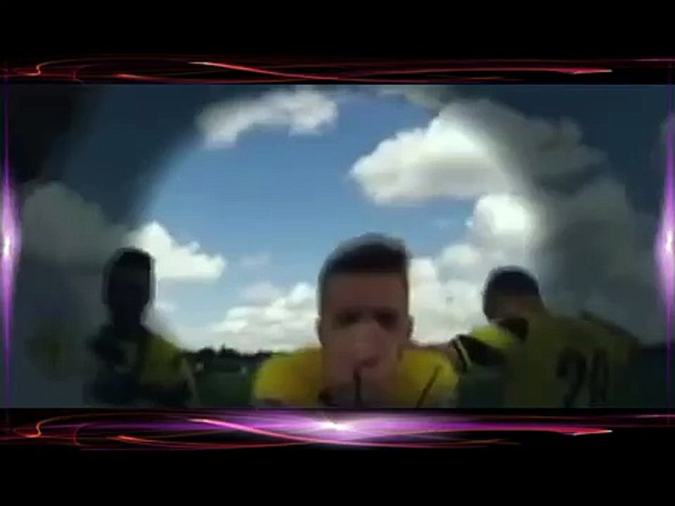Marco Reus and Bastian Schweinsteiger vs Cristiano Ronaldo   ماركو رويس و شفاينشتايغر يقلدان رونالدو