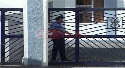 Shtohen kontrollet në Laç, prani e madhe policore dhe një autoblindë në rrugë - Ora News-