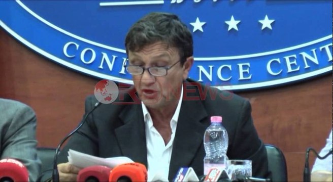 Anëtarët e PLL kërkojnë dorëheqjen e kryetarit Sulejman Gjana - Ora News- Lajmi i fundit-