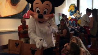 Brunch with Mickey & Friends 4 -Mickey!!!
