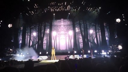 Out of the woods, 1989 Taylor swift concert live in Salt Lake City at energy solutions arena.