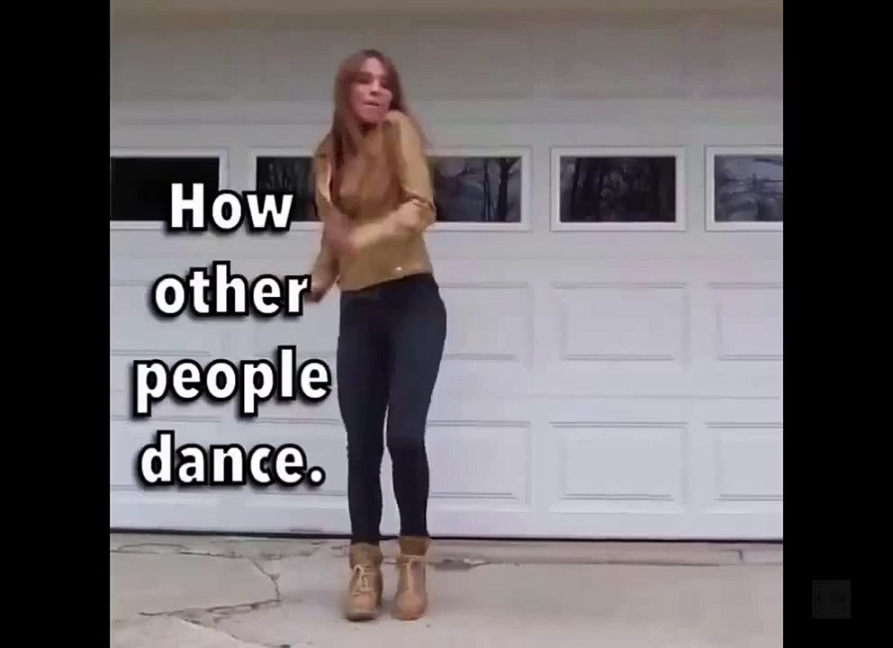 [F-vines 2] Funny moment - How other people dance... vs how we dance...