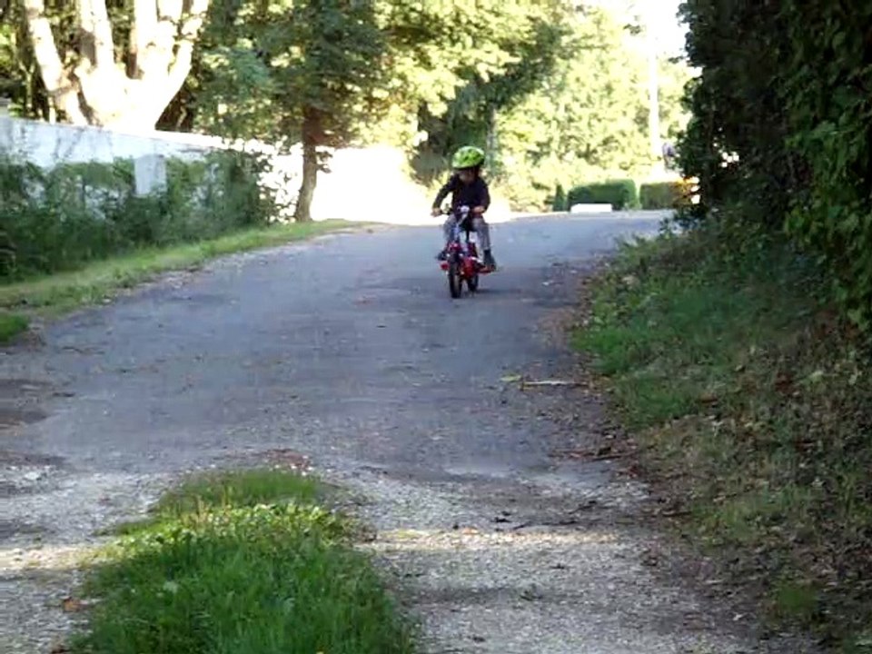 MOV04883