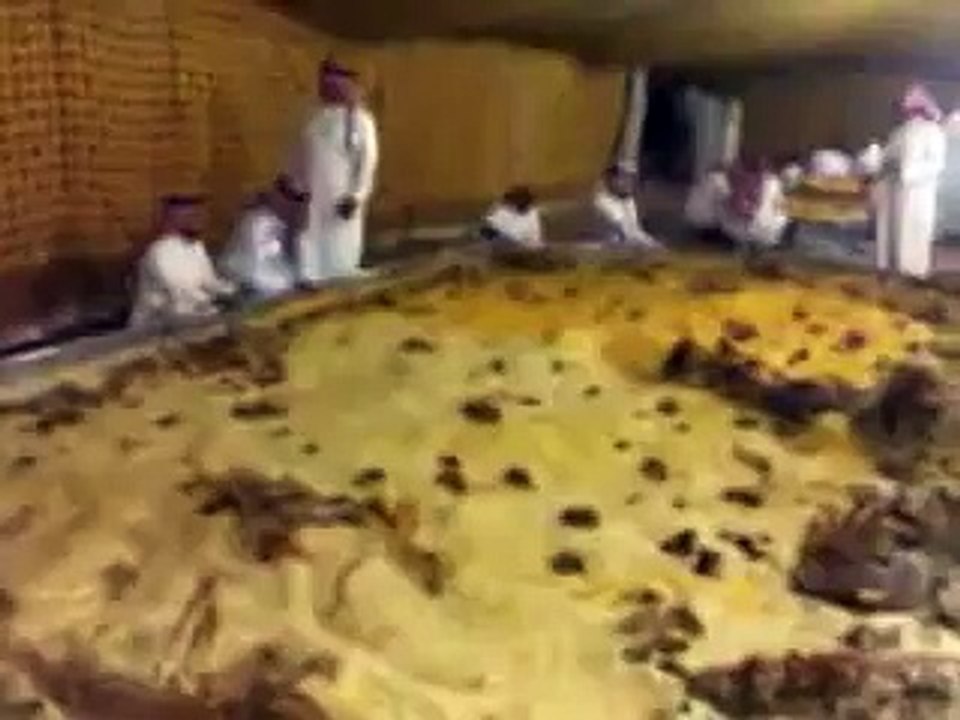 الفيديو الذي ابكى العالم !!! لاحول ولا قوة إلا بالله