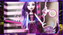 Spectra Vondergeist Monster High Doll Halloween Costume Makeup