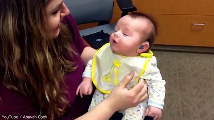 İşitme engelli bebek annesinin sesini ilk kez duyunca