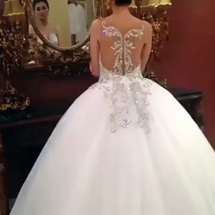 فستان الأحلام ... *o*  العاقبة للبنات الكل