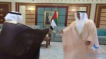 محمد بن راشد يتسلم دعوة لرئيس الدولة من العاهل السعودي