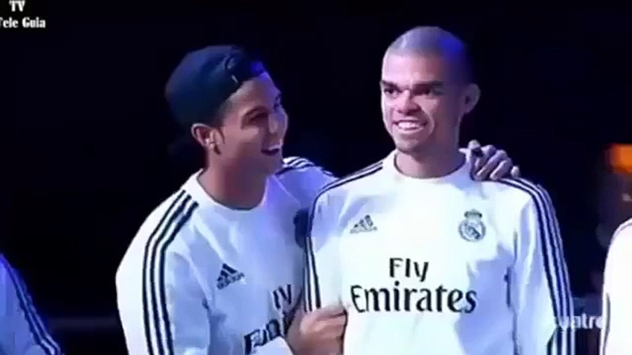 Cristiano Ronaldo visited the tournament on football freestyle - 19/07/2015