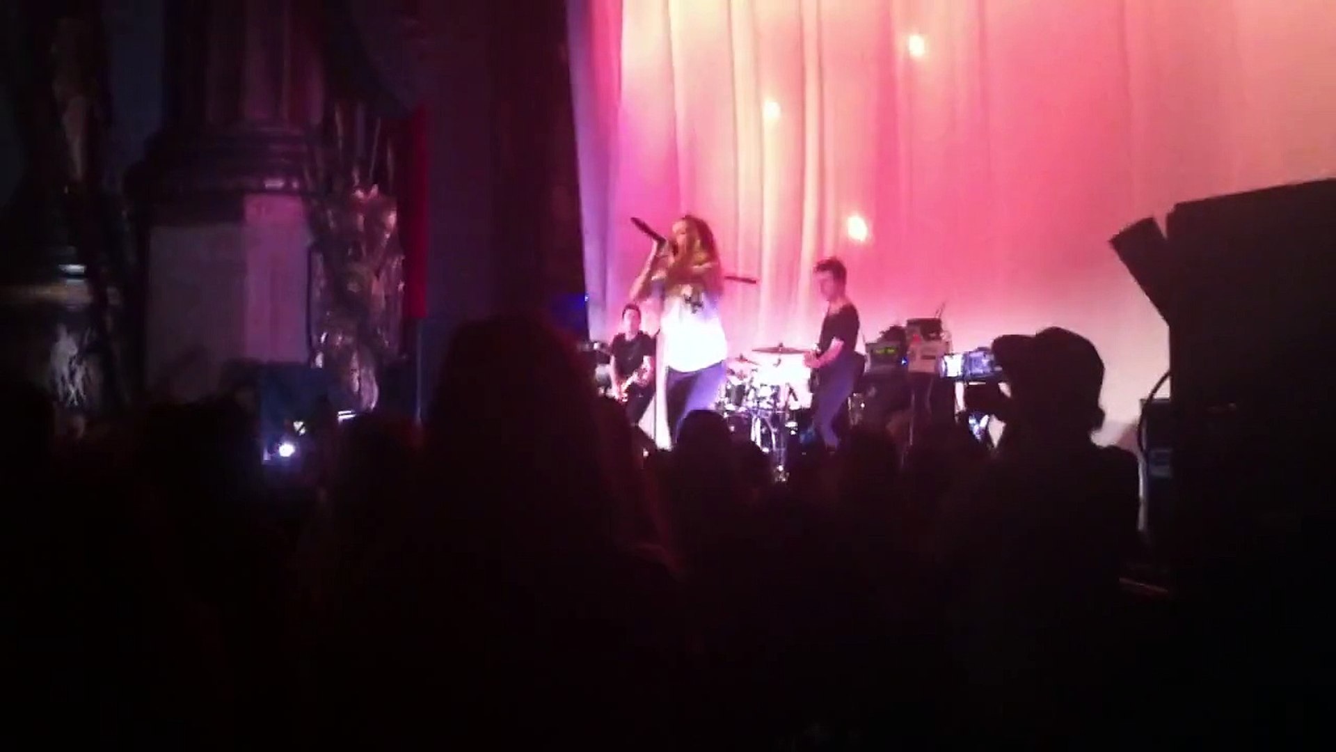 ⁣Fire N' Gold - Bea Miller (Live) 8-27-15 Beacon Theatre NYC - SUMMER REFLECTION TOUR