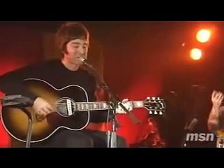 Noel & Gem at the "Cabaret Sauvage" - Half The World Away