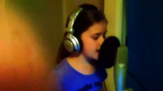 Amazing Christian Child Singer Angela Kirkwood sing Revelation Song.
